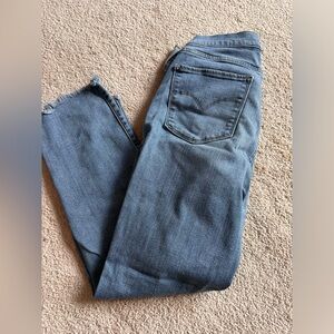 724 Levi’s (high rise straight crop)